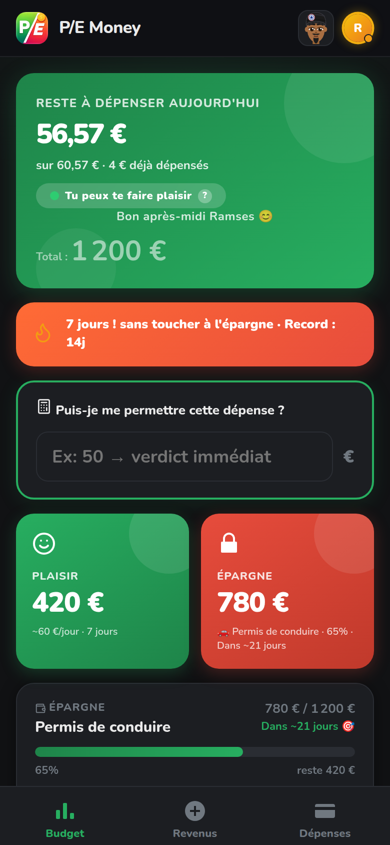 P/E Money — aperçu de l'application en mode sombre