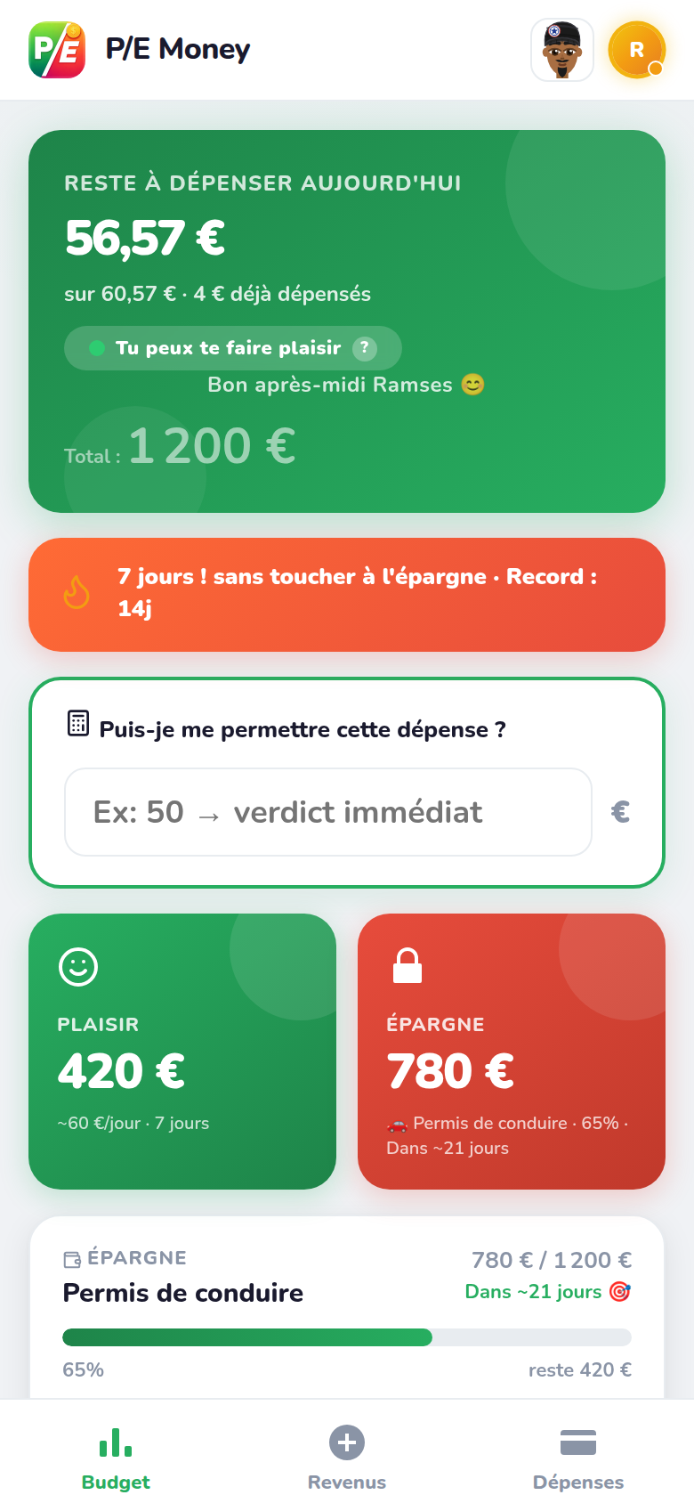 P/E Money — aperçu de l'application en mode clair